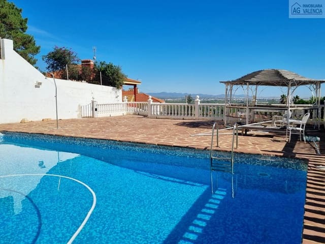 7 bedroom Villa for sale in Chiva with pool garage - € 550,000 (Ref: 9378509)