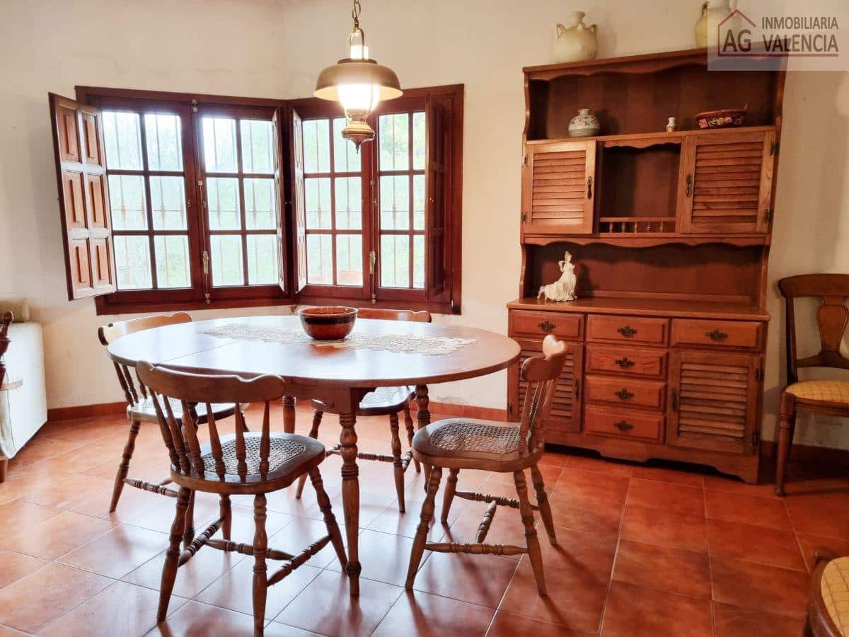 6 bedroom Villa for sale in Torrent with pool garage - € 399,000 (Ref: 9378512)