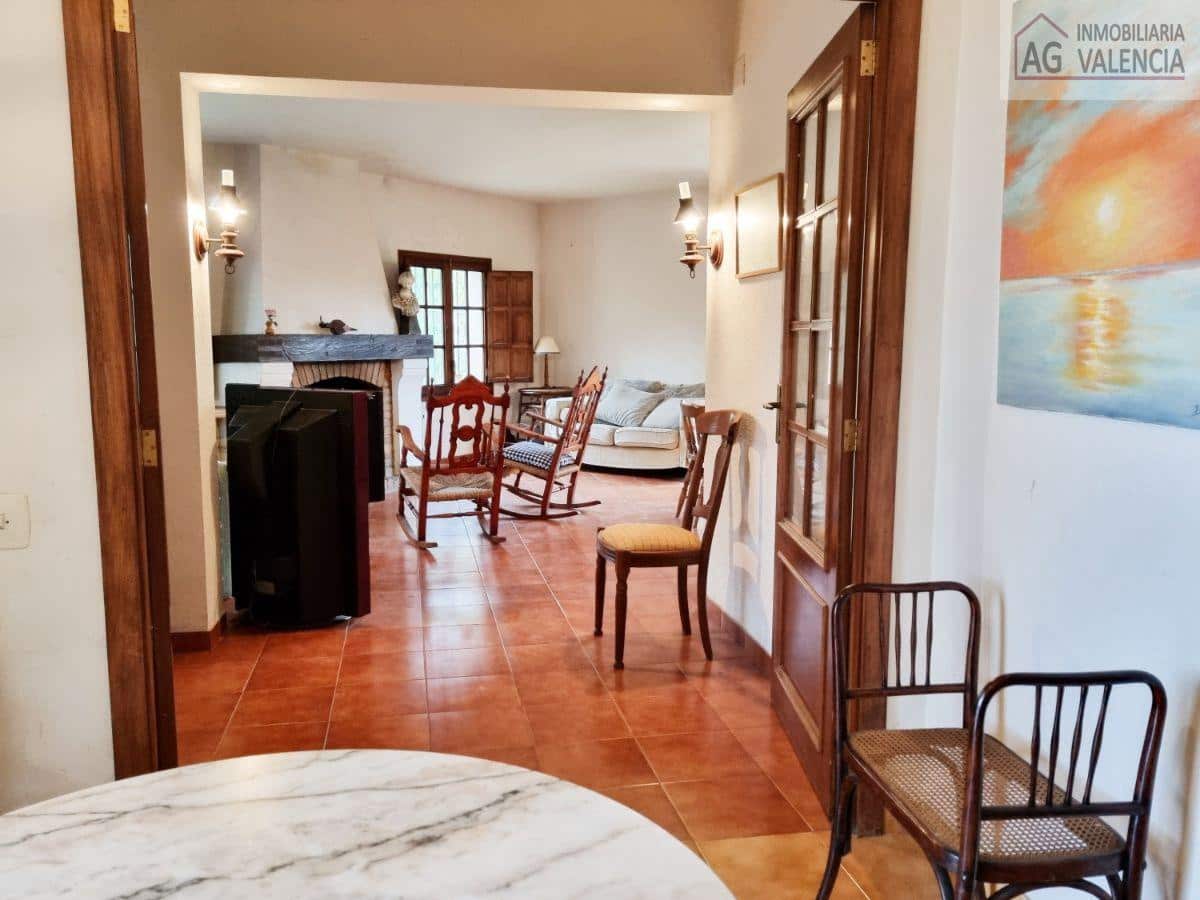 6 bedroom Villa for sale in Torrent with pool garage - € 399,000 (Ref: 9378512)