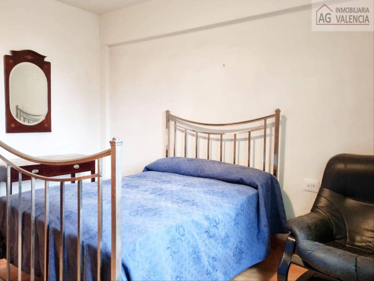 6 bedroom Villa for sale in Torrent with pool garage - € 399,000 (Ref: 9378512)