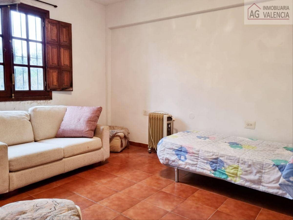 6 bedroom Villa for sale in Torrent with pool garage - € 399,000 (Ref: 9378512)