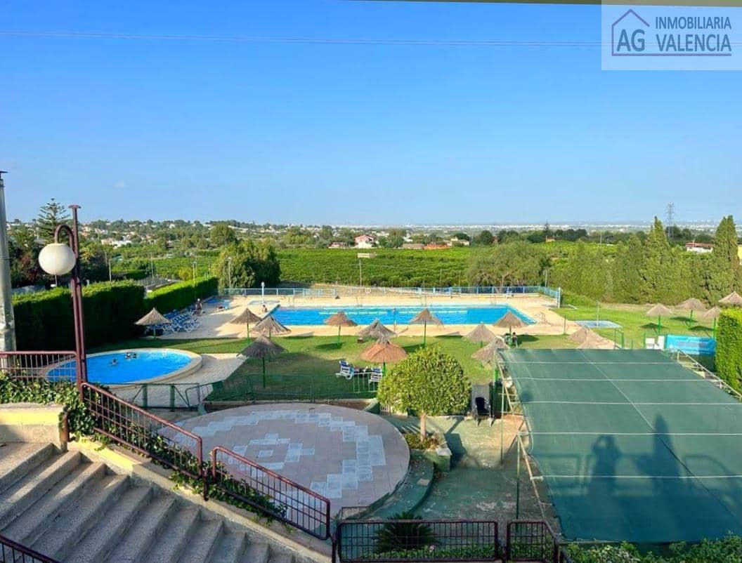 6 bedroom Villa for sale in Torrent with pool garage - € 399,000 (Ref: 9378512)