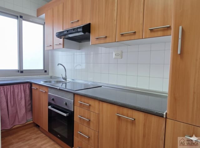 3 bedroom Flat for sale in Torrefiel, Valencia city - € 358,000 (Ref: 9413238)