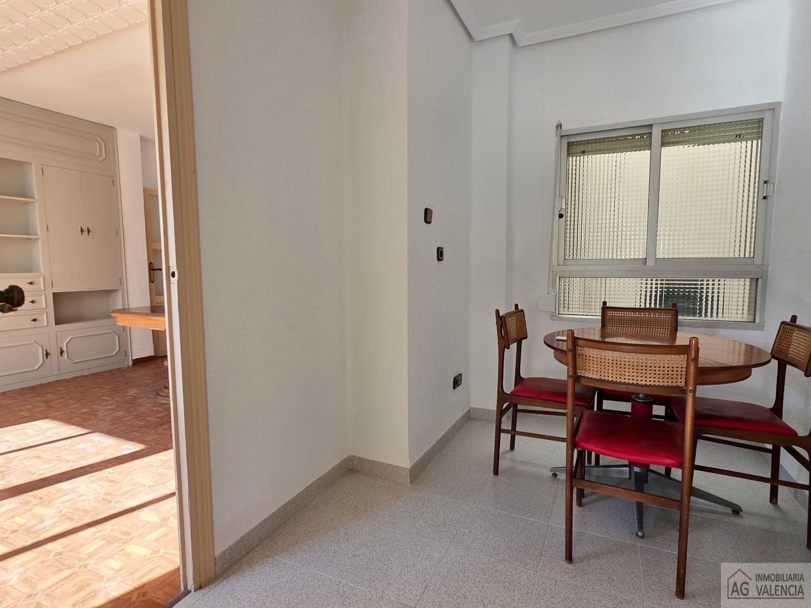 3 bedroom Flat for rent in Valencia city - € 1,350 (Ref: 9425418)