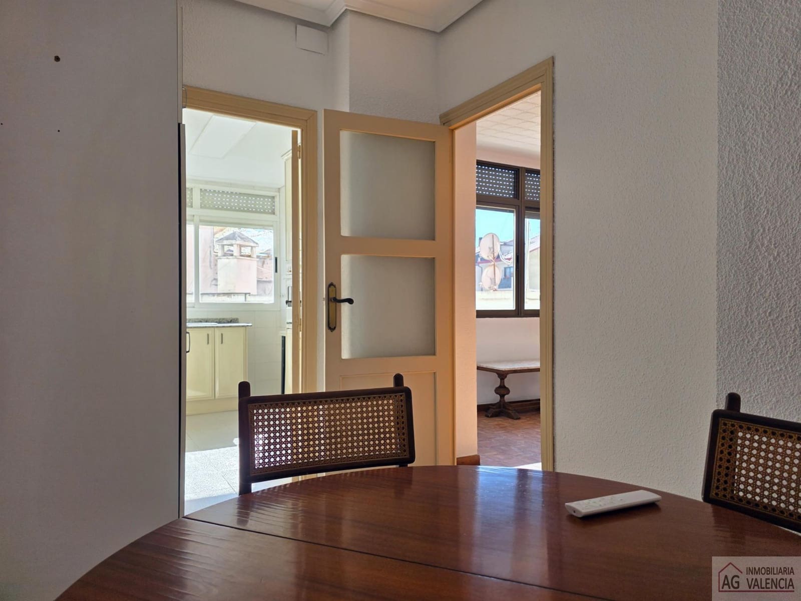 3 bedroom Flat for rent in Valencia city - € 1,350 (Ref: 9425418)