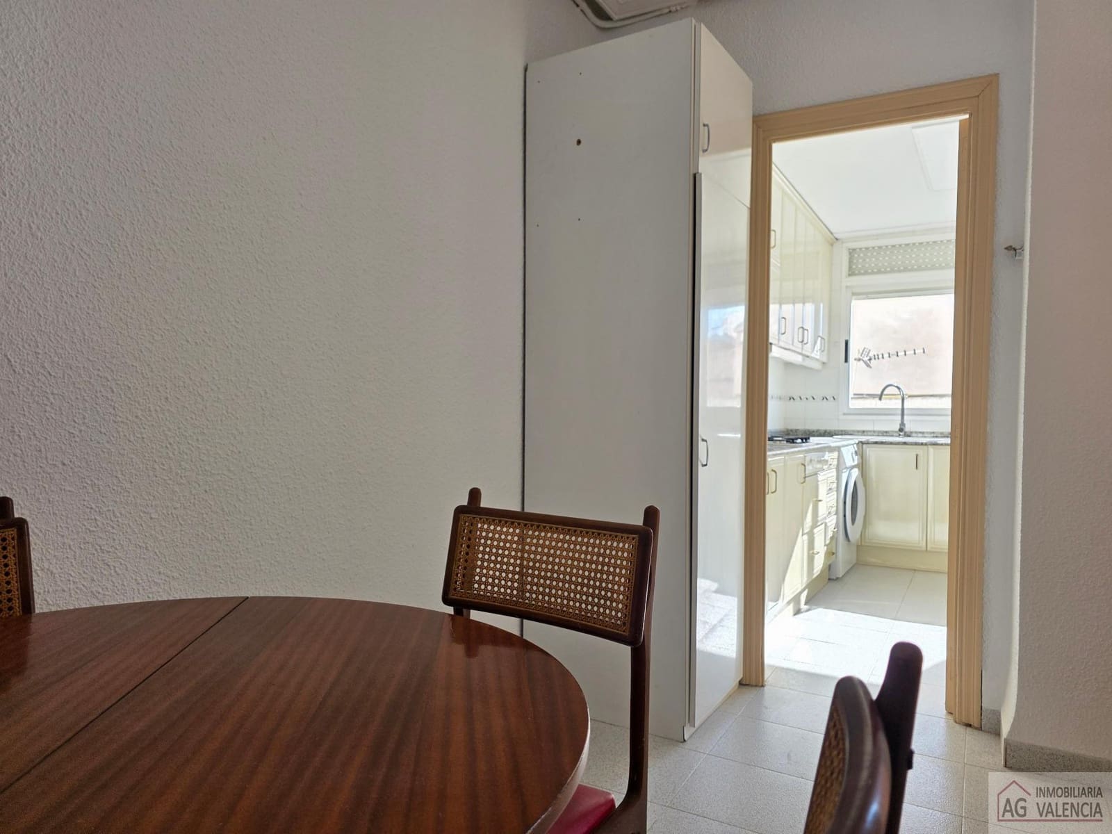 3 bedroom Flat for rent in Valencia city - € 1,350 (Ref: 9425418)