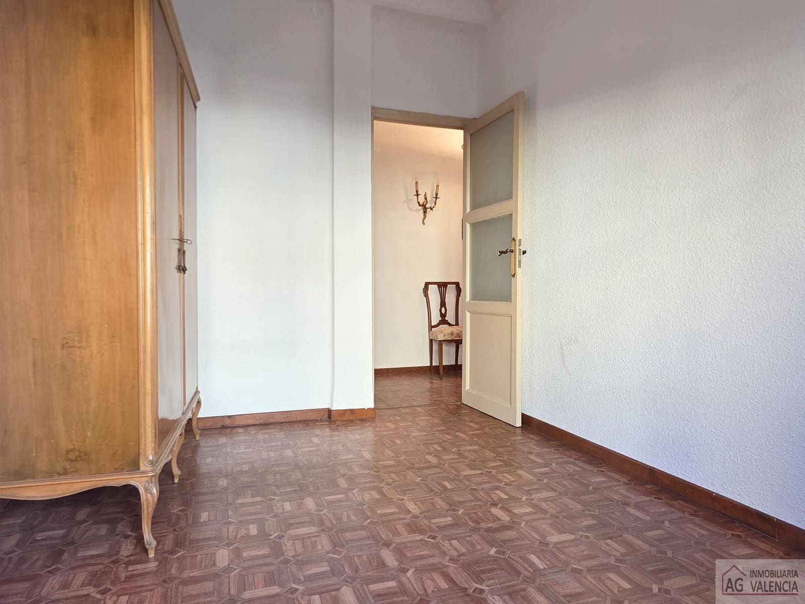 3 bedroom Flat for rent in Valencia city - € 1,350 (Ref: 9425418)