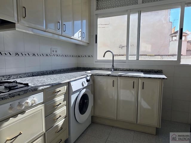 3 bedroom Flat for rent in La Petxina, Valencia city - € 1,350 (Ref: 9425418)