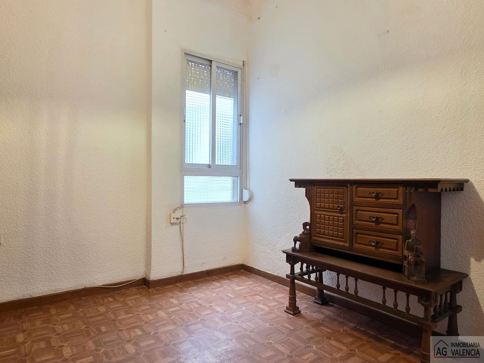 3 bedroom Flat for rent in Valencia city - € 1,350 (Ref: 9425418)