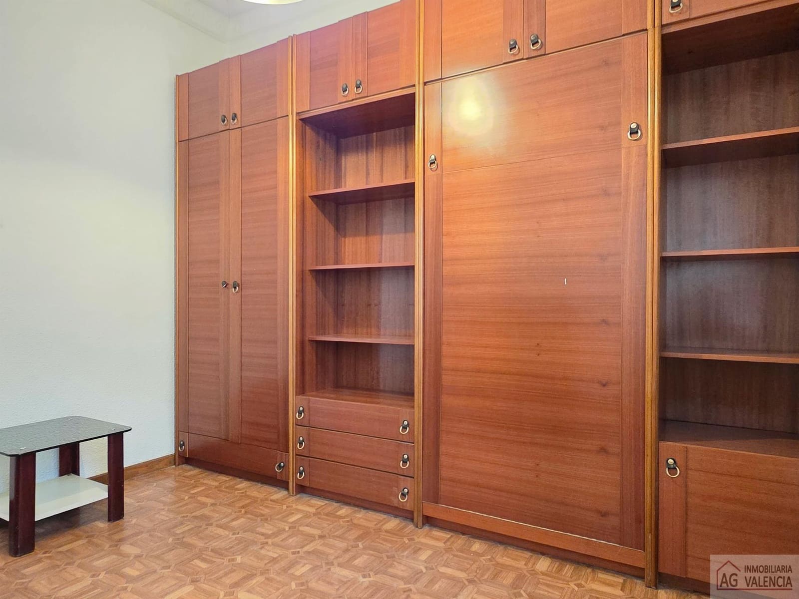 3 bedroom Flat for rent in Valencia city - € 1,350 (Ref: 9425418)