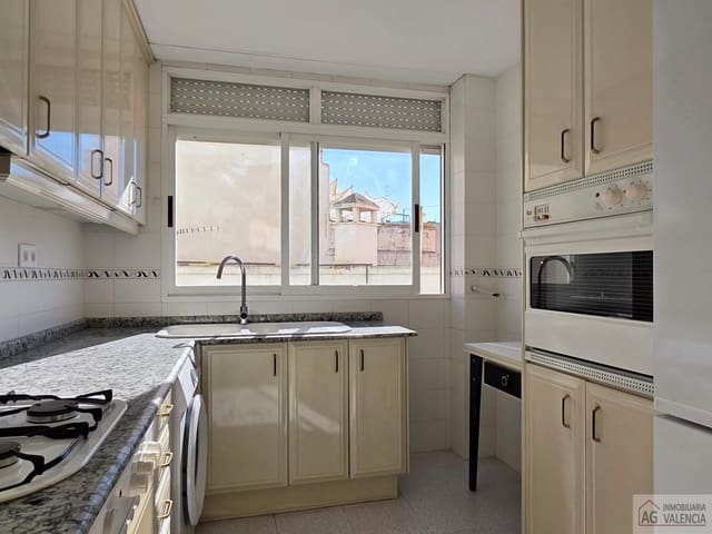 3 bedroom Flat for rent in La Petxina, Valencia city - € 1,350 (Ref: 9425418)