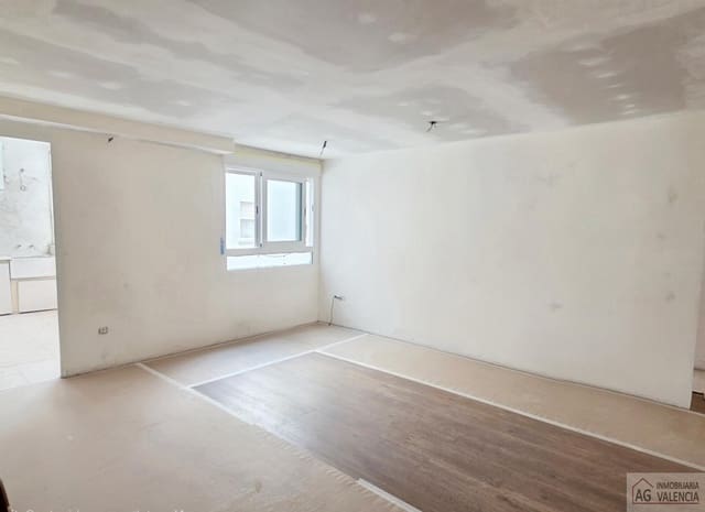 Piso de 3 habitaciones en La Creu Coberta, València ciudad en venta - 380.000 € (Ref: 9467751)