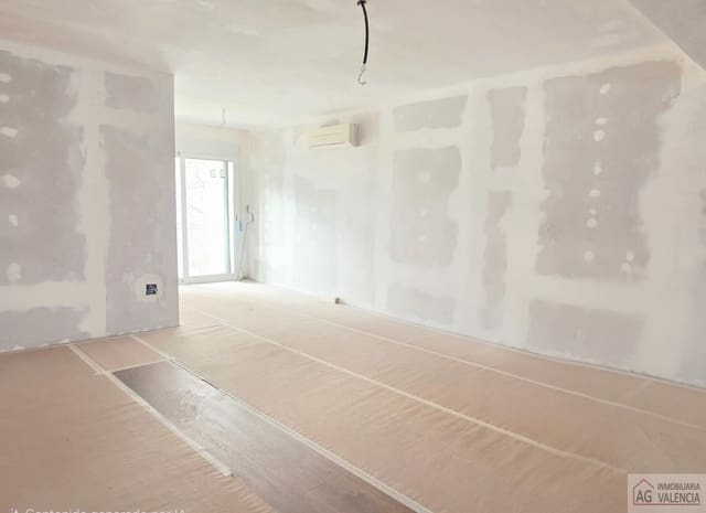 Piso de 3 habitaciones en La Creu Coberta, València ciudad en venta - 380.000 € (Ref: 9467751)