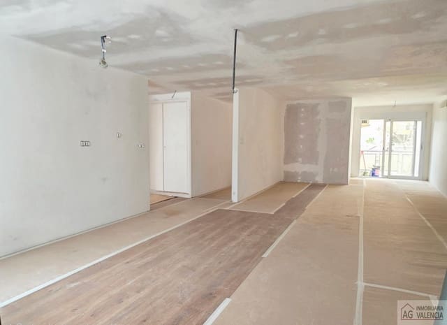 Piso de 3 habitaciones en La Creu Coberta, València ciudad en venta - 380.000 € (Ref: 9467751)