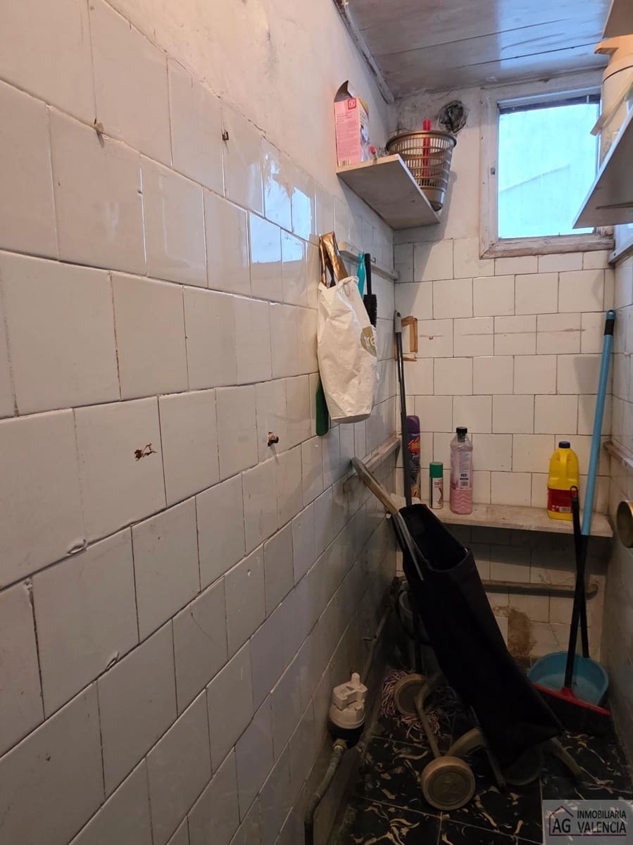 4 slaapkamer Flat te koop in Valencia stad - € 345.000 (Ref: 9511216)