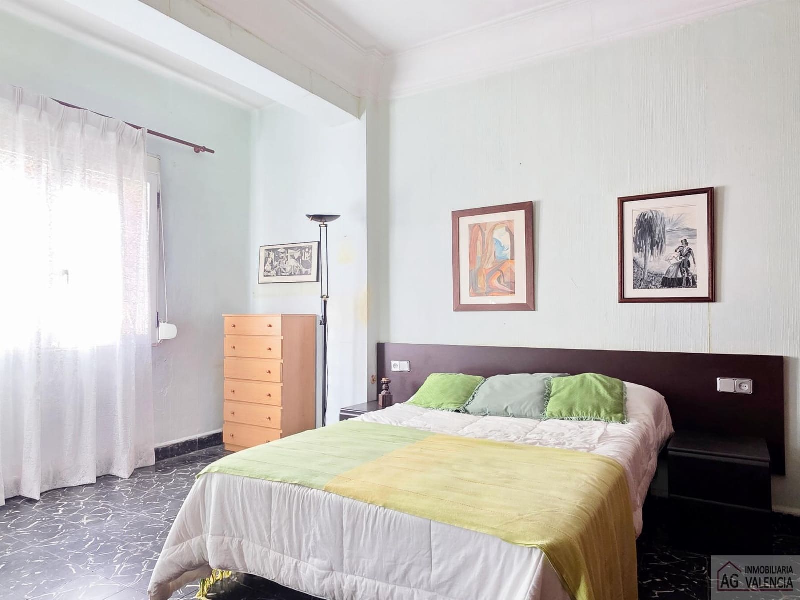 4 slaapkamer Flat te koop in Valencia stad - € 345.000 (Ref: 9511216)