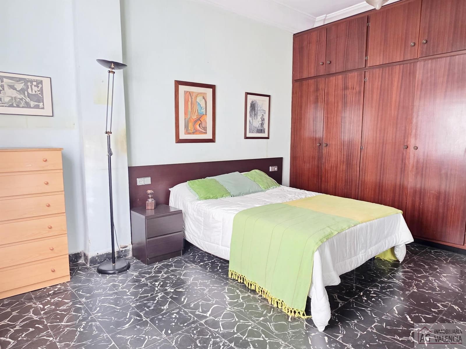 4 slaapkamer Flat te koop in Valencia stad - € 345.000 (Ref: 9511216)