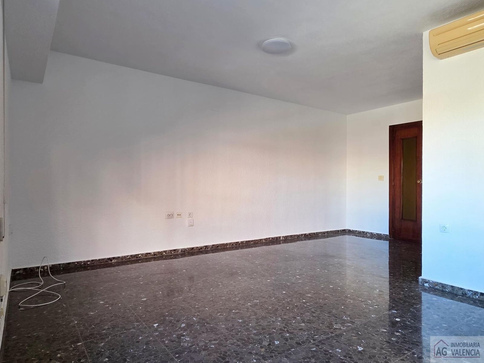 3 soveværelse Lejlighed til leje i Valencia by - € 1.750 (Ref: 9570135)