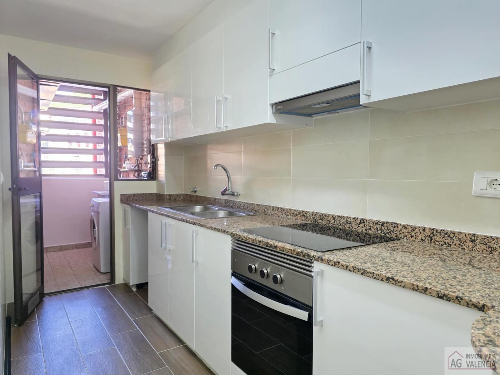 3 soveværelse Lejlighed til leje i Valencia by - € 1.750 (Ref: 9570135)