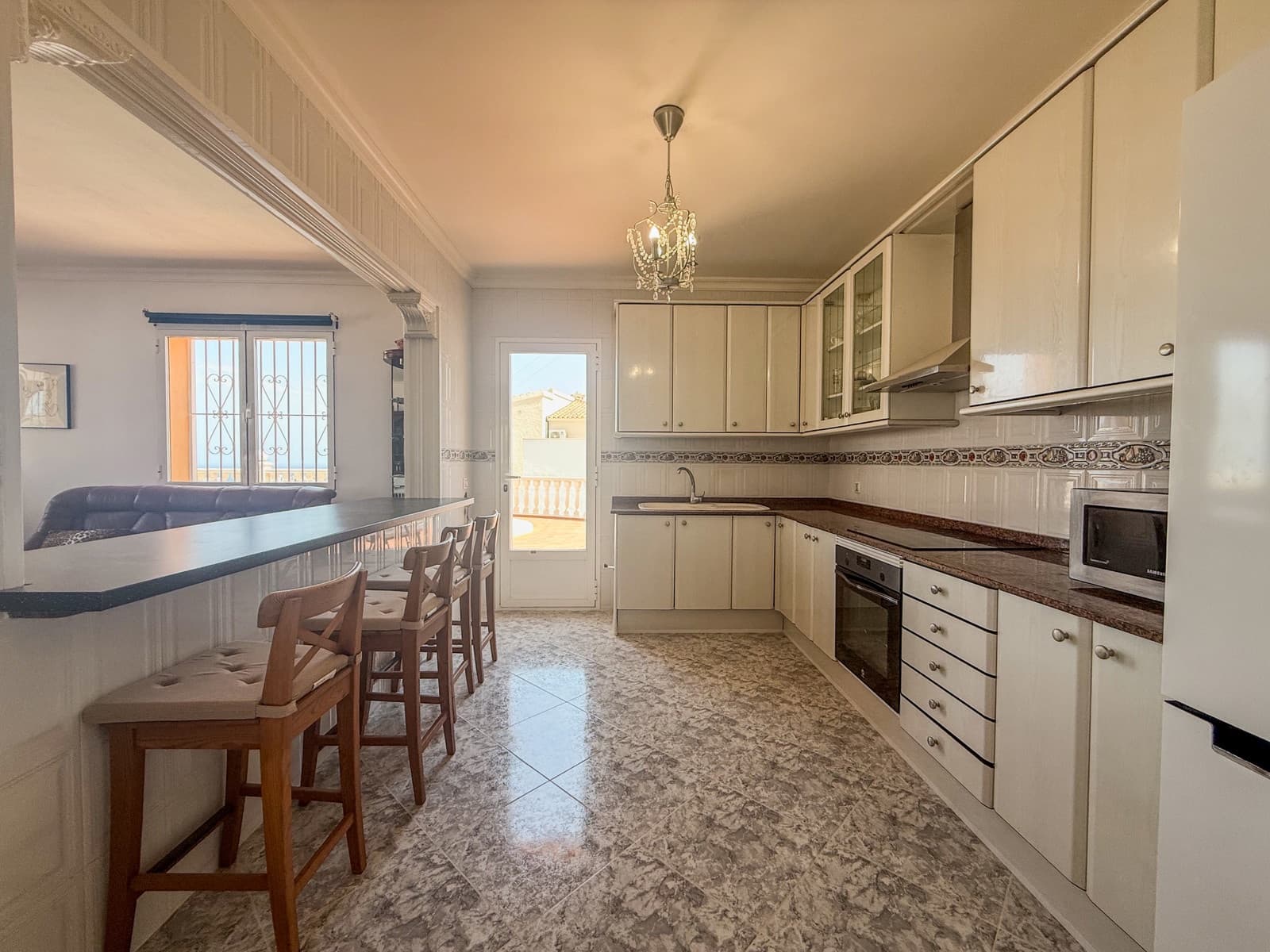 4 slaapkamer Villa te koop in Calpe / Calp met zwembad garage - € 690.000 (Ref: 10011075)