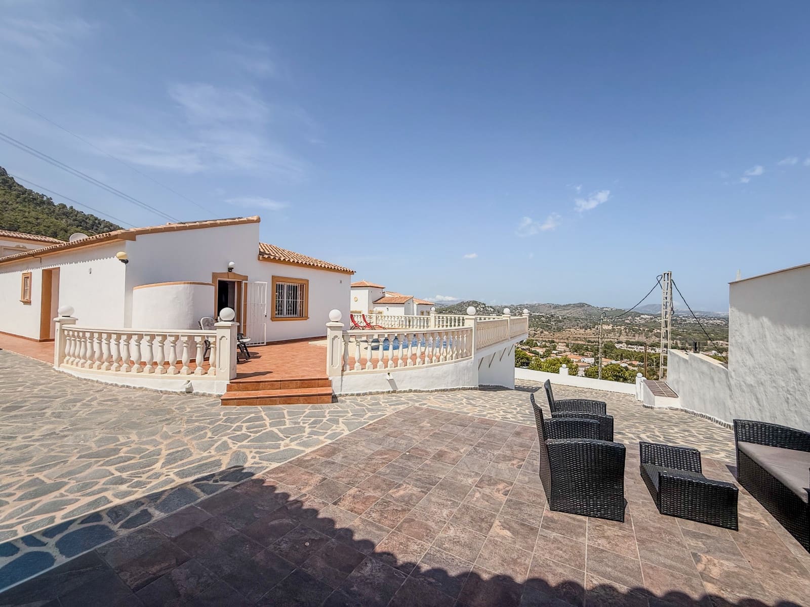4 slaapkamer Villa te koop in Calpe / Calp met zwembad garage - € 690.000 (Ref: 10011075)