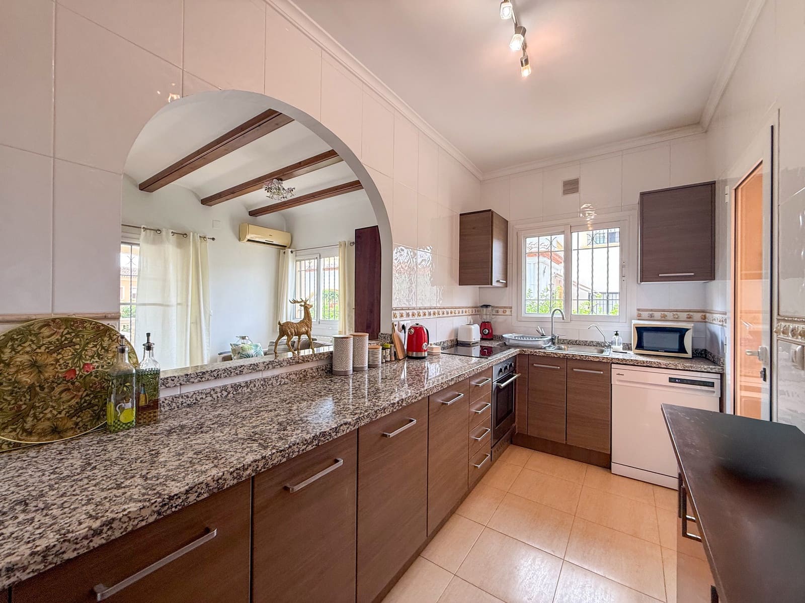 3 chambre Villa/Maison à vendre à Sagra avec piscine - 360 000 € (Ref: 10015140)