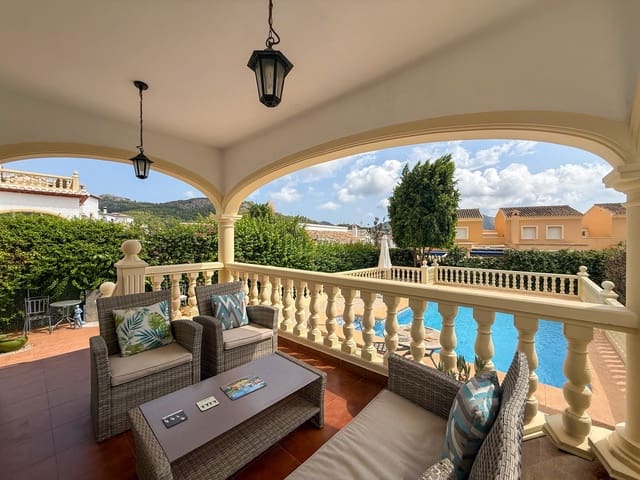 3 chambre Villa/Maison à vendre à Sagra avec piscine - 360 000 € (Ref: 10015140)