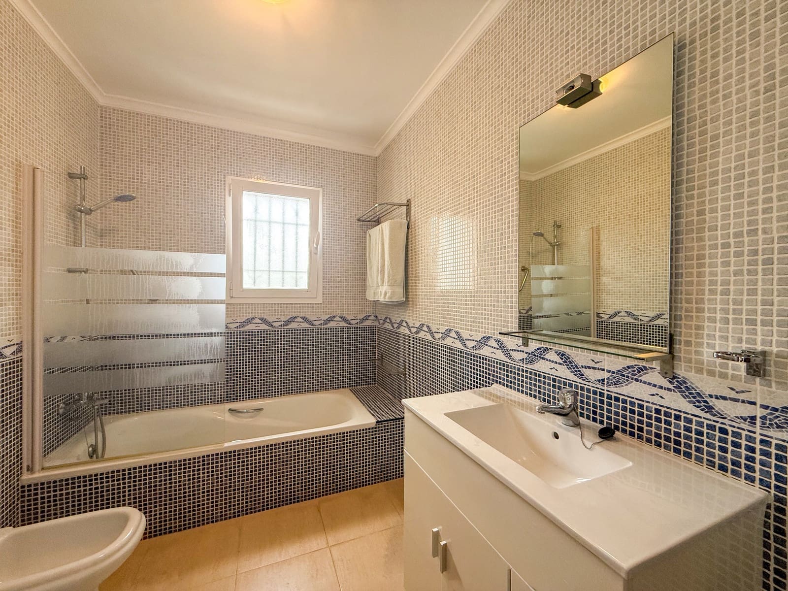 3 chambre Villa/Maison à vendre à Sagra avec piscine - 360 000 € (Ref: 10015140)