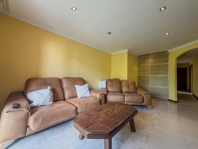 3 makuuhuone Huoneisto myytävänä paikassa Centro Urbano, Dénia - 275 000 € (Ref: 10031562)