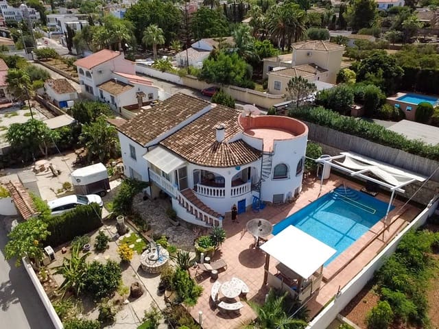3 bedroom Villa for sale in El Montgó, Dénia with pool garage - € 595,000 (Ref: 10034986)