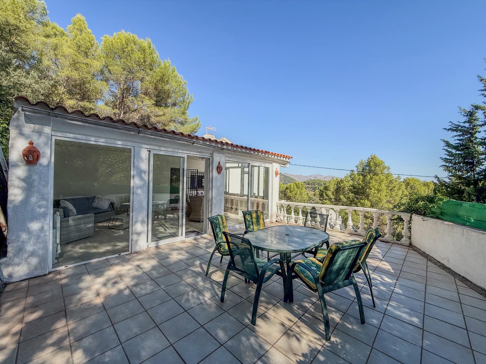 5 bedroom Villa for sale in Parcent with garage - € 360,000 (Ref: 10042623)