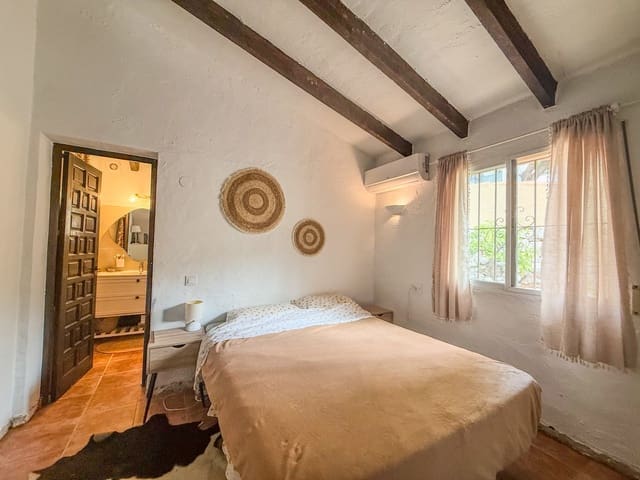 2 sypialnia Willa na sprzedaż w Orba z garażem - 295 000 € (Ref: 10048855)