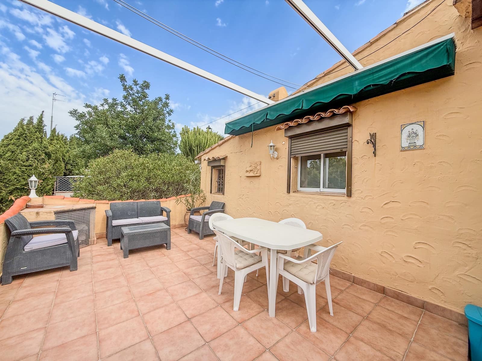 2 sypialnia Willa na sprzedaż w Orba z garażem - 295 000 € (Ref: 10048855)