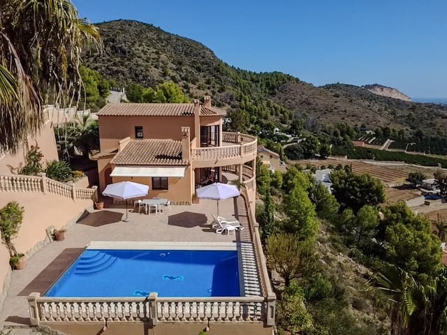 3 Zimmer Villa zu verkaufen in Pego mit Pool Garage - 475.000 € (Ref: 10049979)