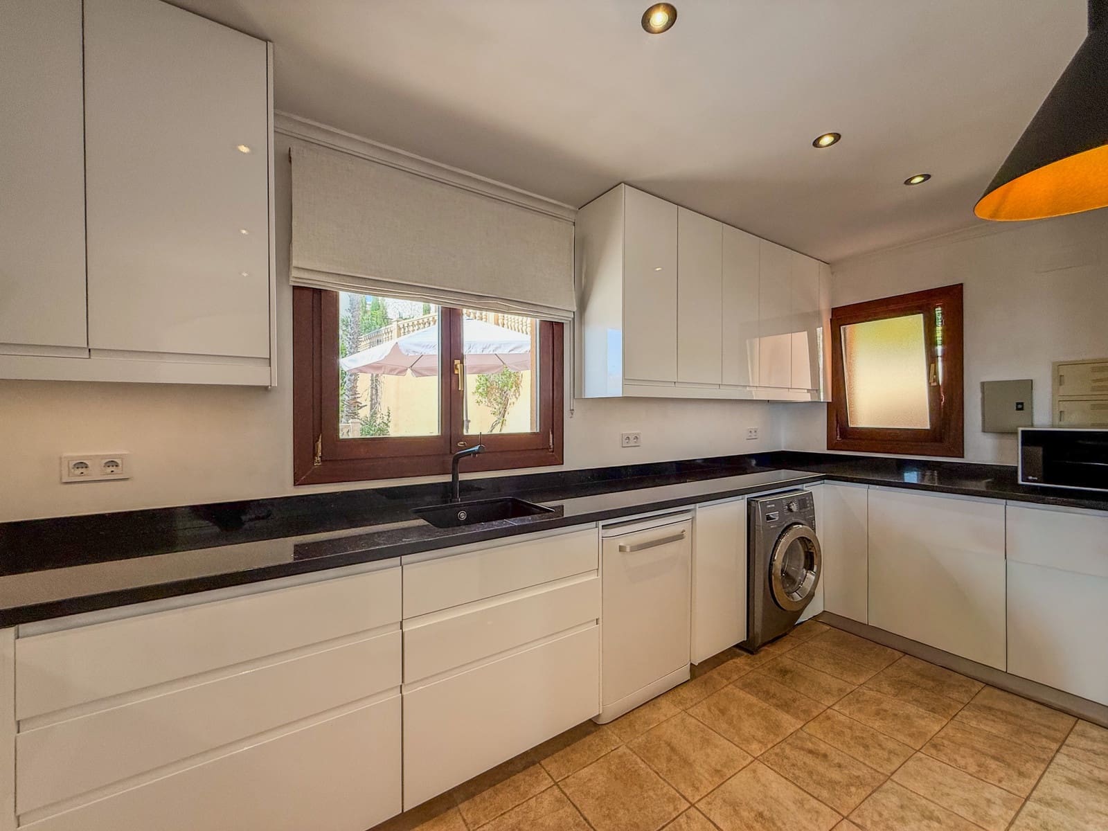 3 Zimmer Villa zu verkaufen in Pego mit Pool Garage - 475.000 € (Ref: 10049979)