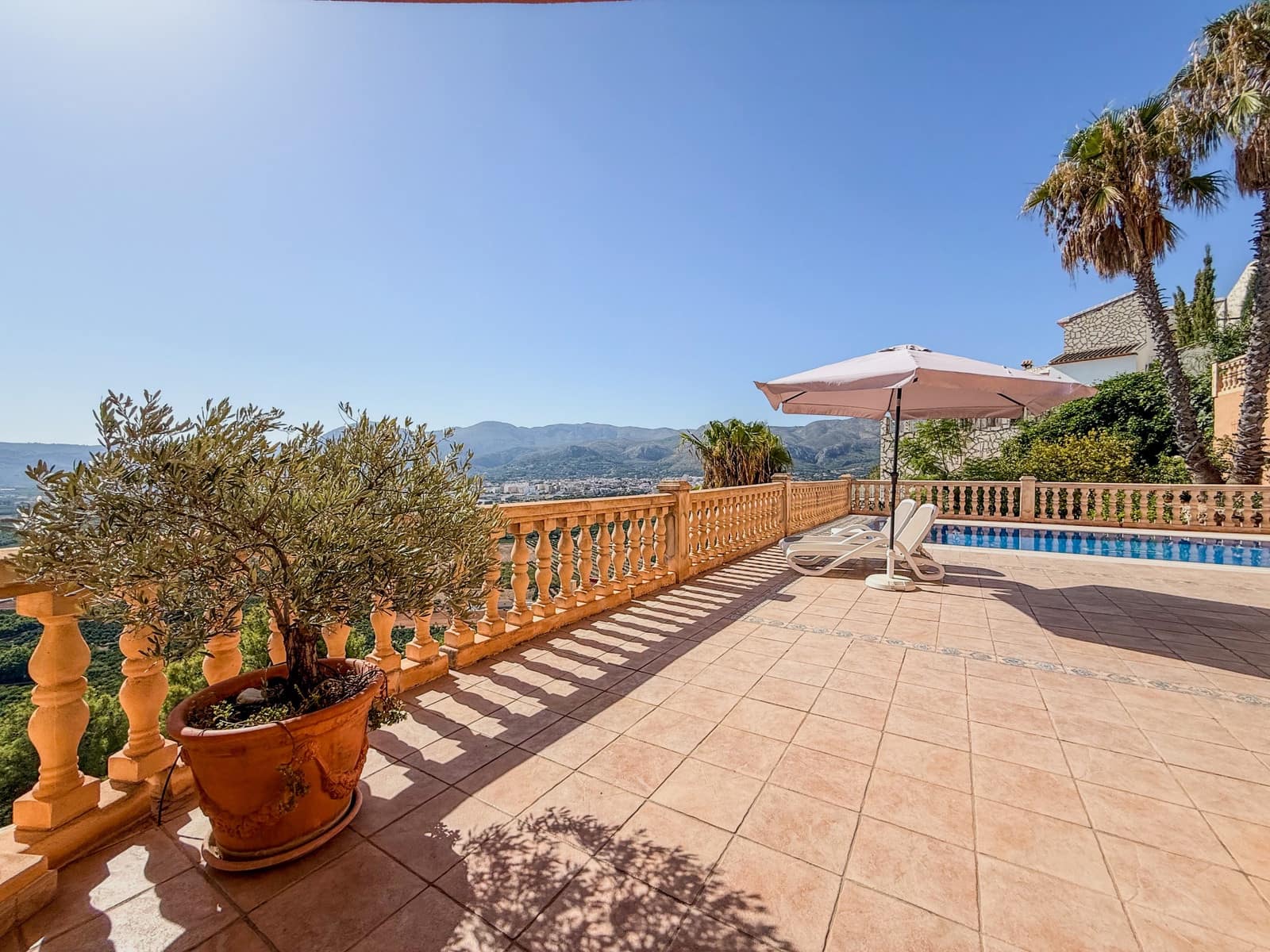 3 Zimmer Villa zu verkaufen in Pego mit Pool Garage - 475.000 € (Ref: 10049979)