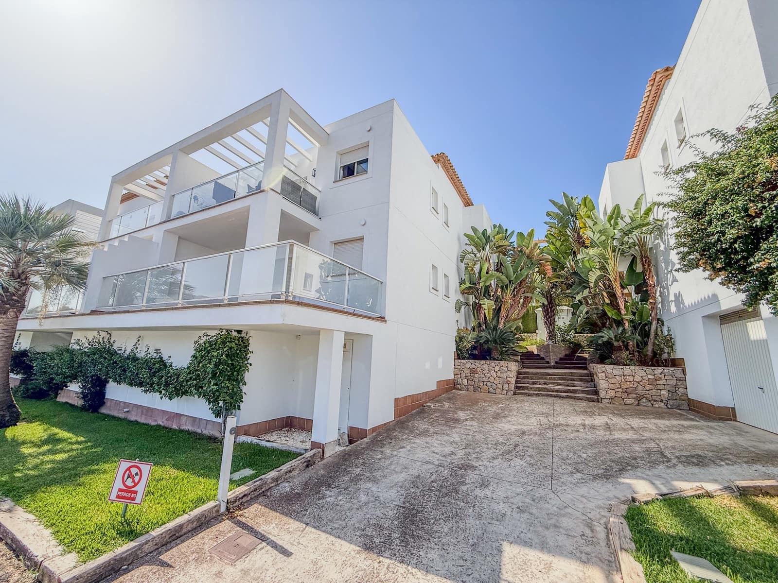 2 soverom Leilighet til salgs i La Sella med svømmebasseng garasje - € 225 000 (Ref: 10061357)
