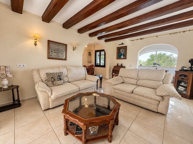 Chalet de 3 habitaciones en Benidoleig en venta con piscina garaje - 328.000 € (Ref: 10080526)