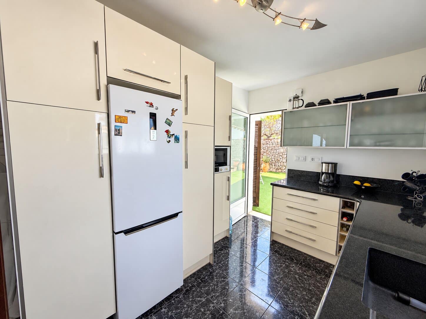 4 slaapkamer Villa te koop in Benidoleig met zwembad garage - € 479.000 (Ref: 10085572)