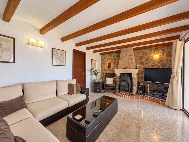 4 slaapkamer Villa te koop in Benidoleig met zwembad garage - € 479.000 (Ref: 10085572)