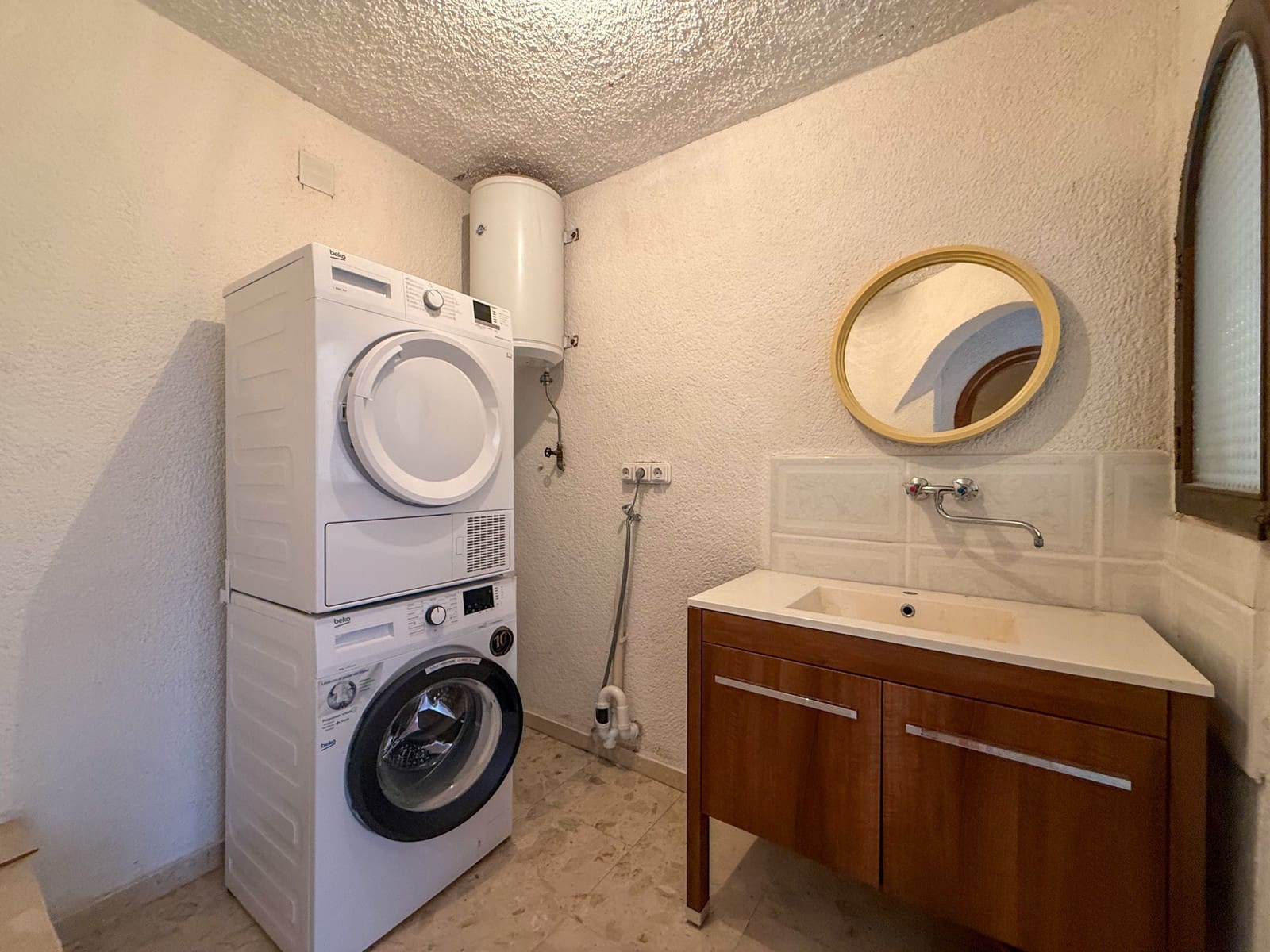4 slaapkamer Villa te koop in Benidoleig met zwembad garage - € 479.000 (Ref: 10085572)