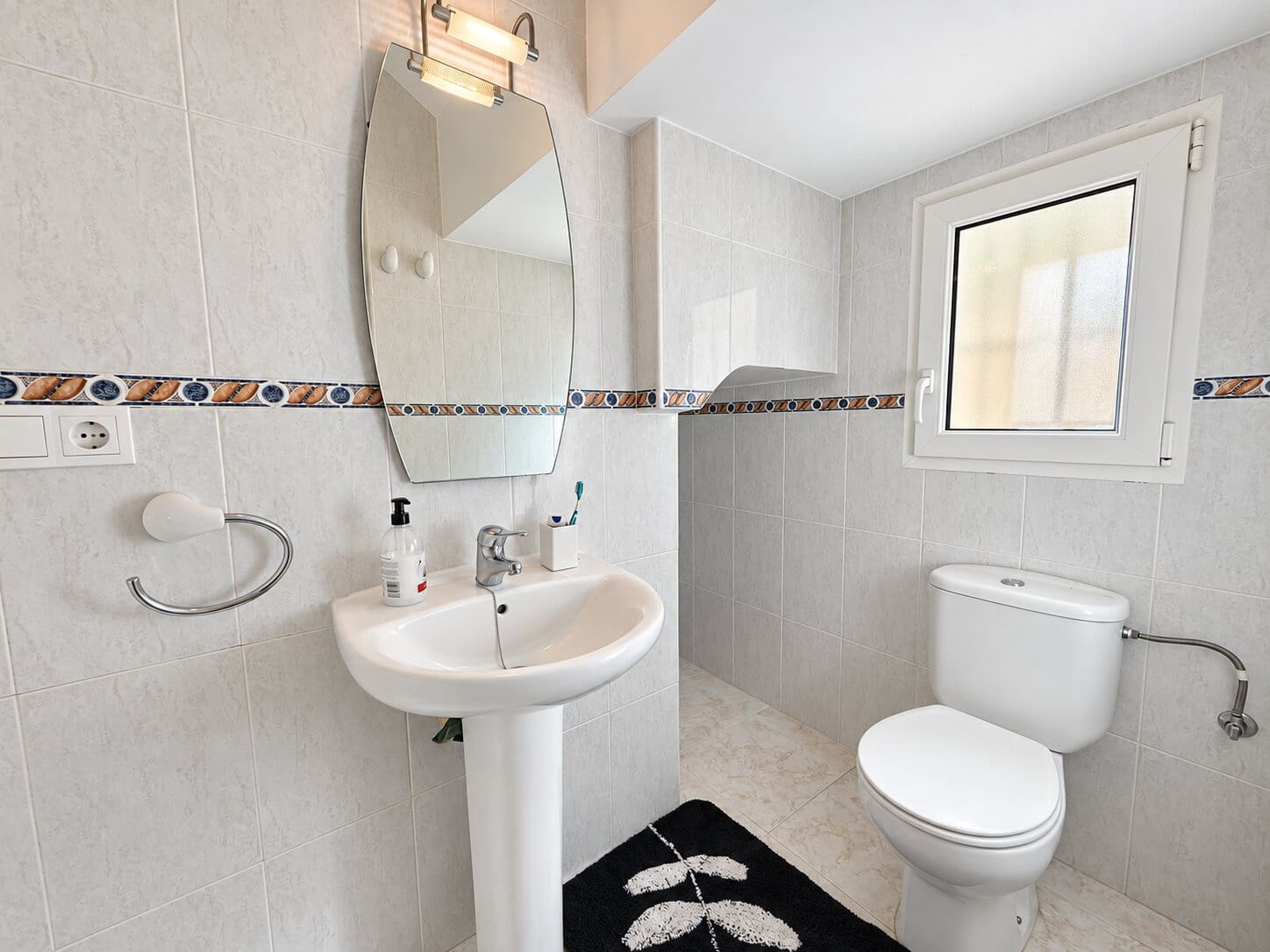 Casa de 3 habitaciones en Pedreguer en venta con piscina garaje - 265.000 € (Ref: 10097651)