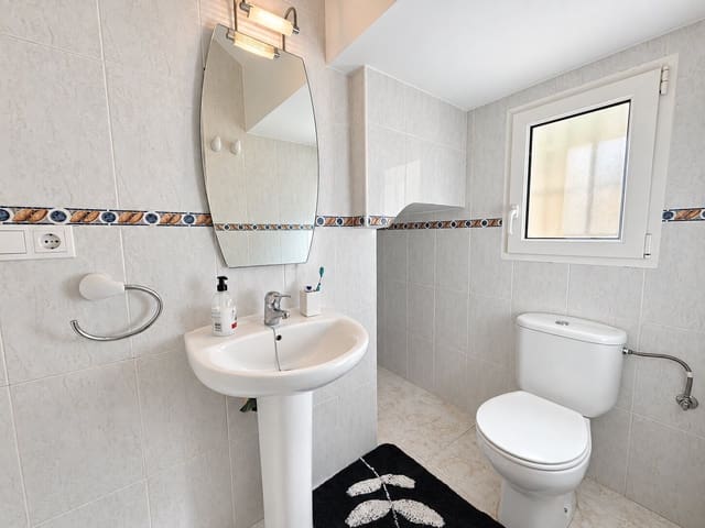 Casa de 3 habitaciones en Pedreguer en venta con piscina garaje - 265.000 € (Ref: 10097651)