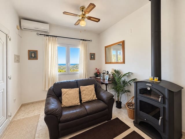 Casa de 3 habitaciones en Pedreguer en venta con piscina garaje - 265.000 € (Ref: 10097651)
