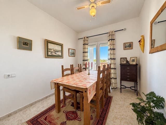 Casa de 3 habitaciones en Pedreguer en venta con piscina garaje - 265.000 € (Ref: 10097651)