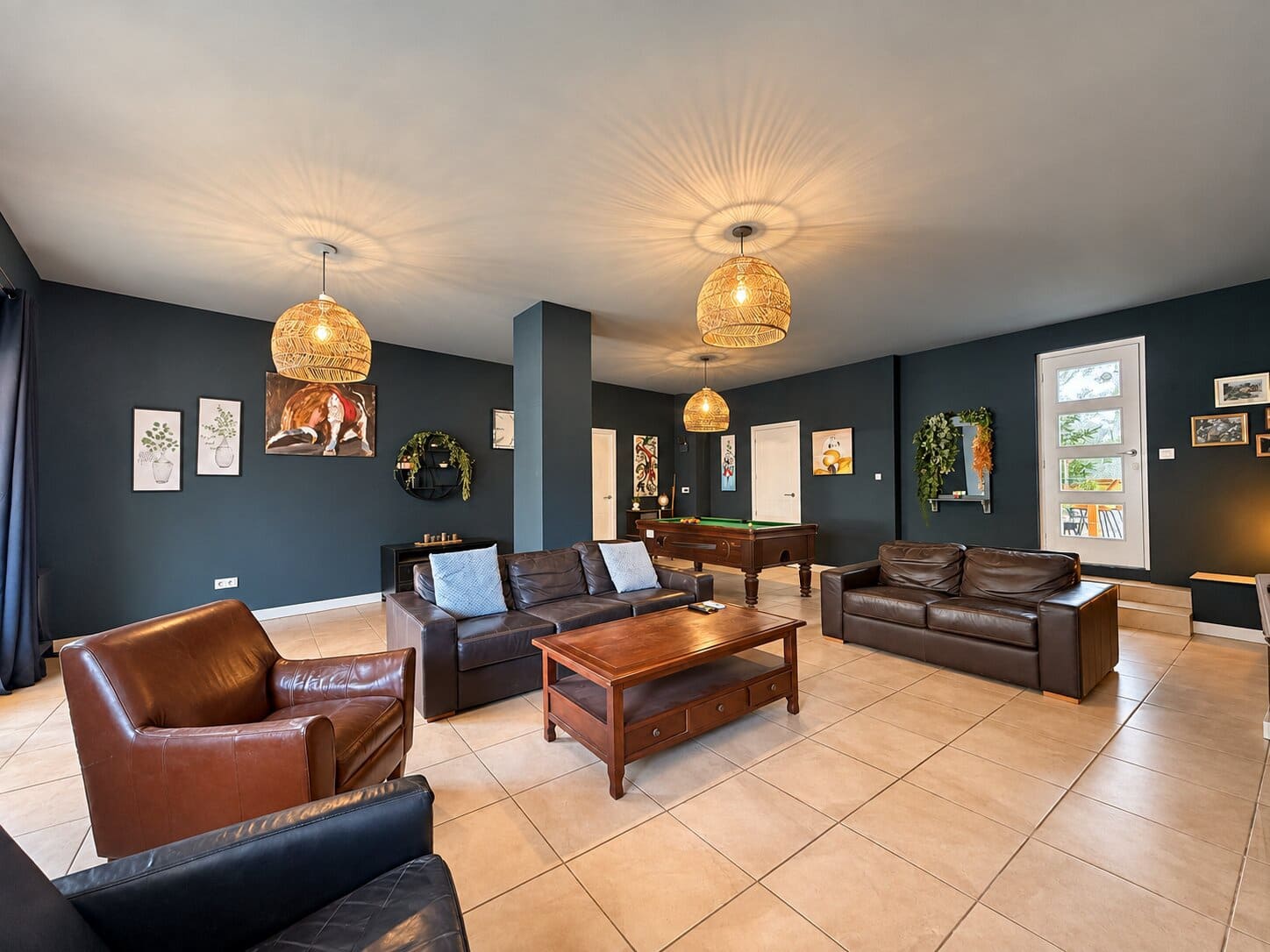 6 bedroom Townhouse for sale in Llosa de Camacho with garage - € 425,000 (Ref: 10099735)