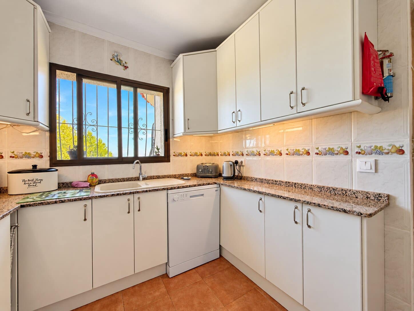 3 bedroom Villa for sale in Orba with pool garage - € 450,000 (Ref: 10110902)