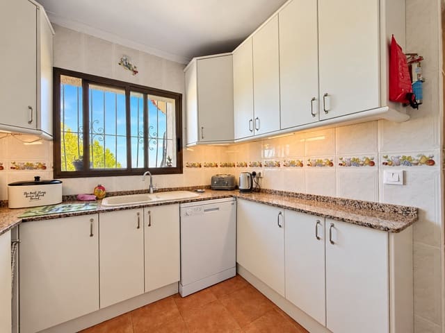 3 bedroom Villa for sale in Orba with pool garage - € 450,000 (Ref: 10110902)