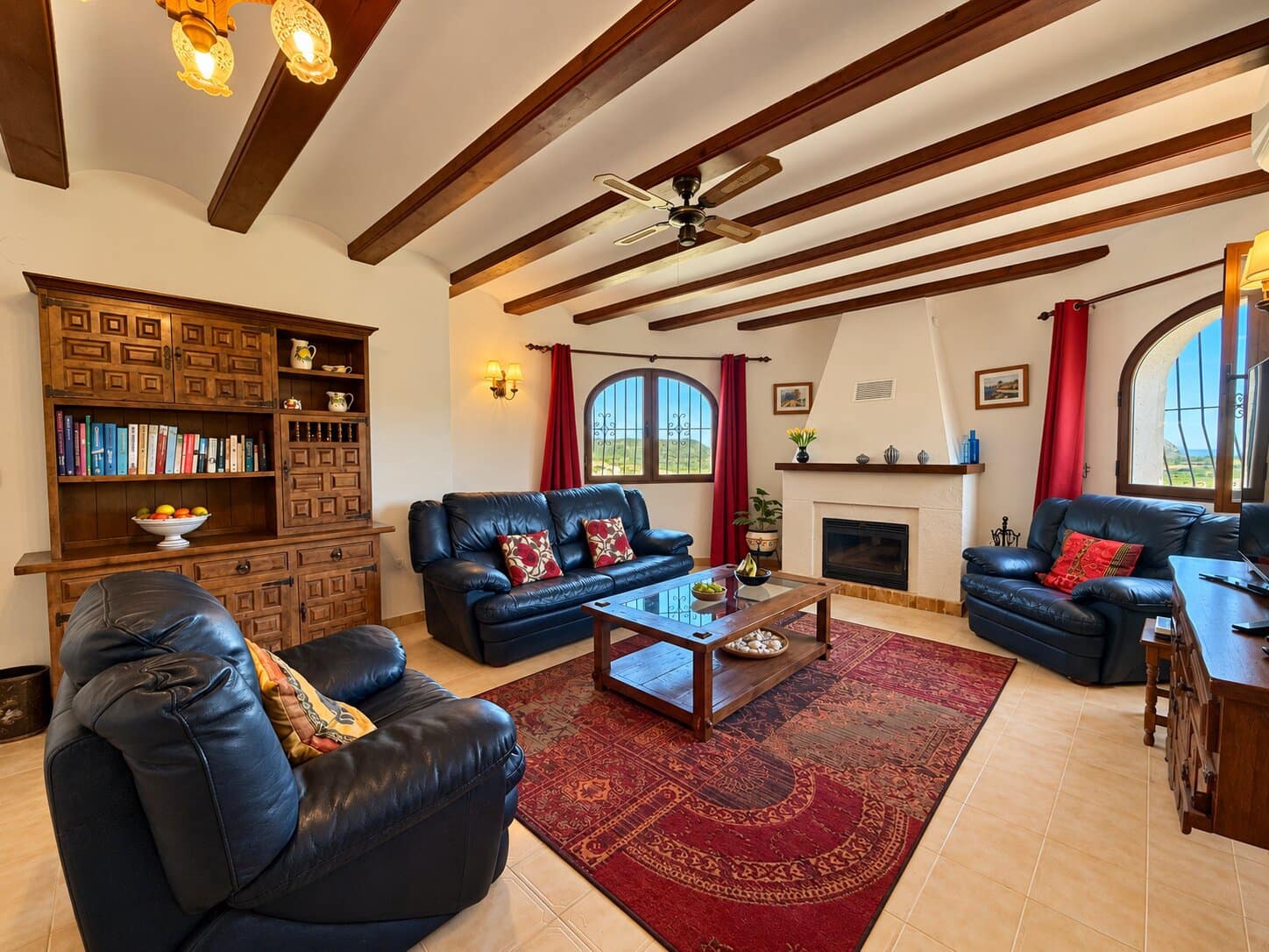 3 bedroom Villa for sale in Orba with pool garage - € 450,000 (Ref: 10110902)
