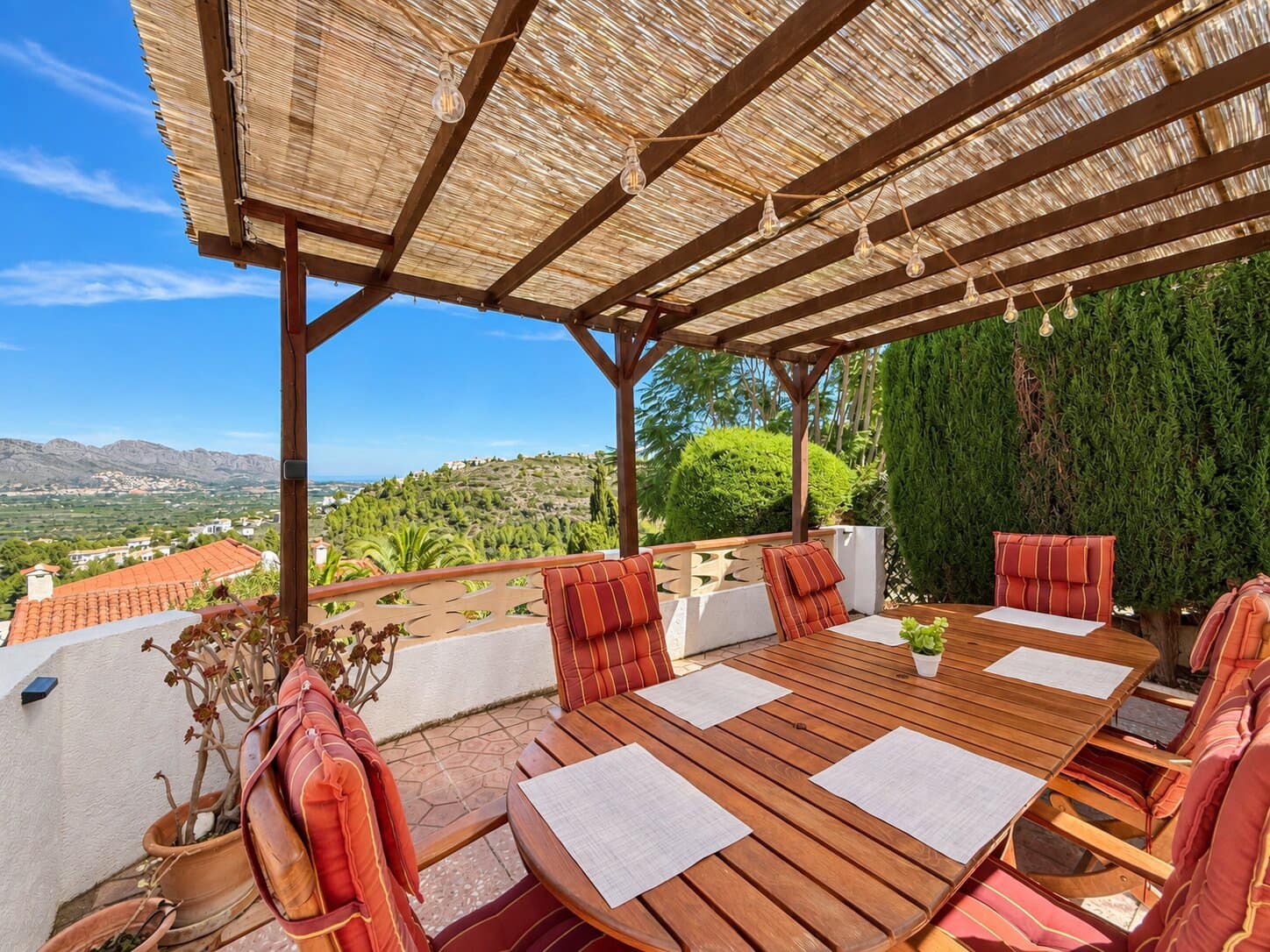 3 bedroom Villa for sale in Orba with pool garage - € 450,000 (Ref: 10110902)